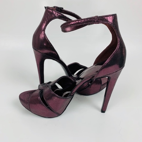 Nine West metallic grape/purple heels. 7M. NWOT. - Picture 4 of 16